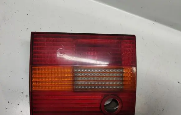 Volkswagen PASSAT B4 Tailgate rear/tail lights
