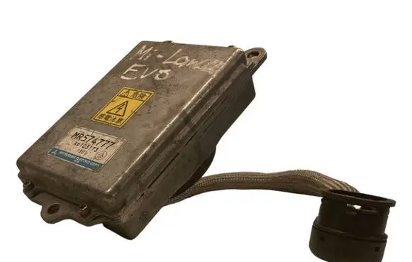 Mitsubishi Lancer Evolution Headlight ballast module Xenon MR574777 X6T03173