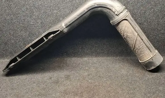 Hyundai i40 Air intake duct part 282103Z000