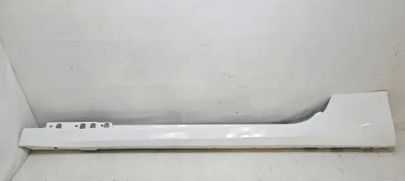 Maserati GranTurismo II Foot area side trim 670168202