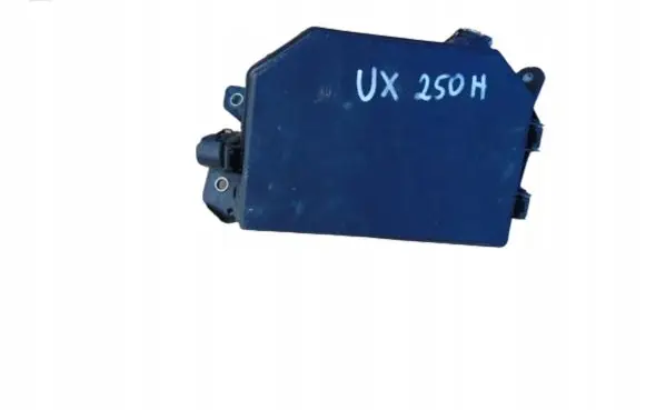 Lexus UX Fuse module