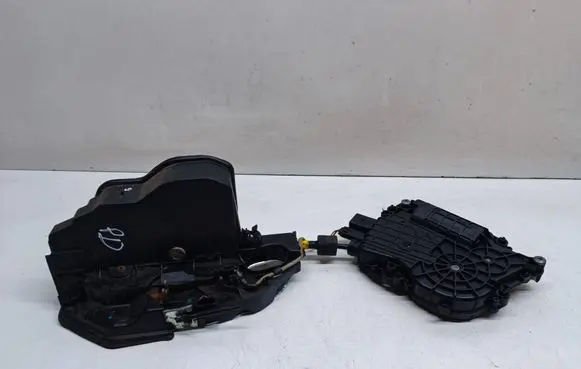 BMW X5 E70 Front door lock 7315022