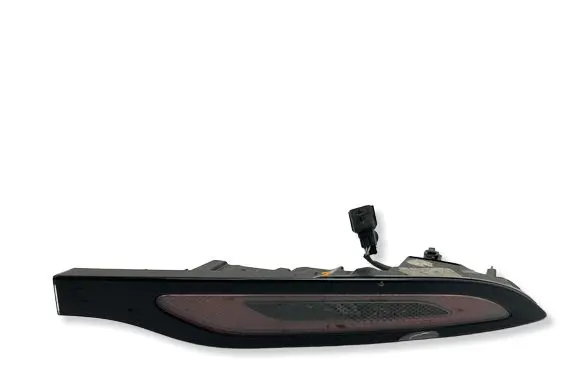 Land Rover Evoque II Rear bumper light K8D215K272