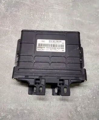 Volkswagen PASSAT B5 Gearbox control unit/module 01N927733DG 5WK33254K01