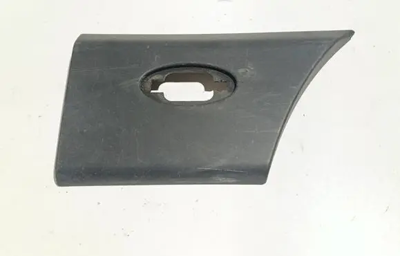 Rear fender molding trim