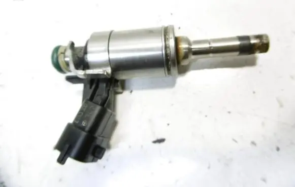 Ford Mustang I Fuel injector EJ7E-9F593-DB