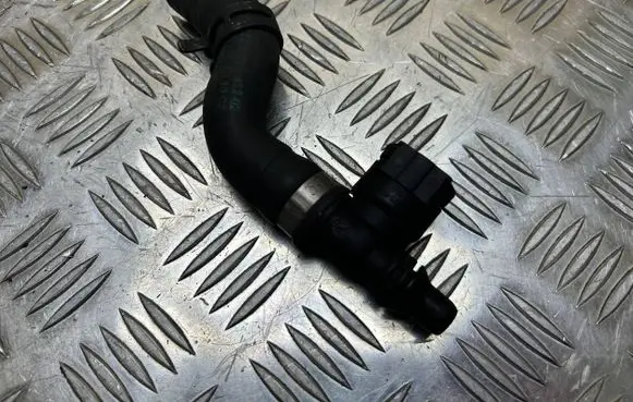 BMW 6 F06 Gran coupe Engine coolant pipe/hose 7575432 17127575432 15476810