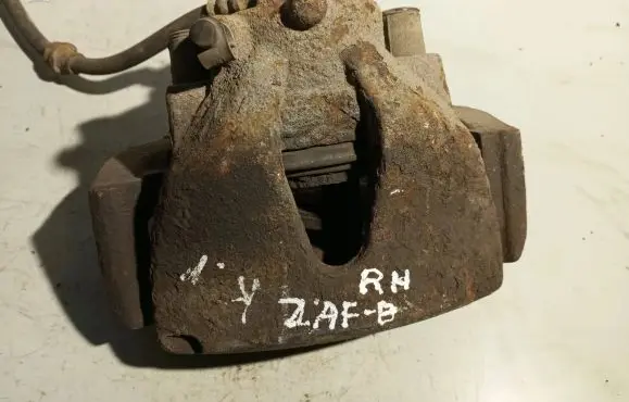 Opel Zafira B Front brake caliper