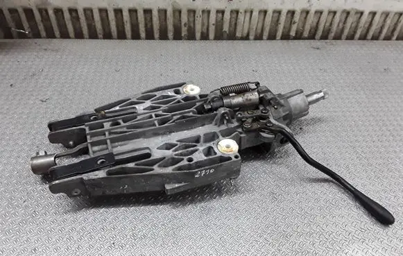 Chrysler Pacifica Steering wheel axle 04690972AA