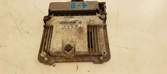 Volkswagen PASSAT B7 Engine control unit/module 03L907309N