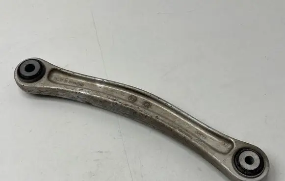 Porsche Cayenne (92A) Rear control arm 7L0505376A