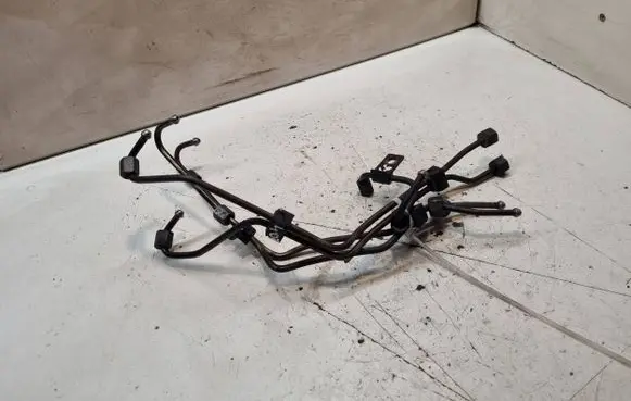 Peugeot 407 Fuel injector supply line/pipe 