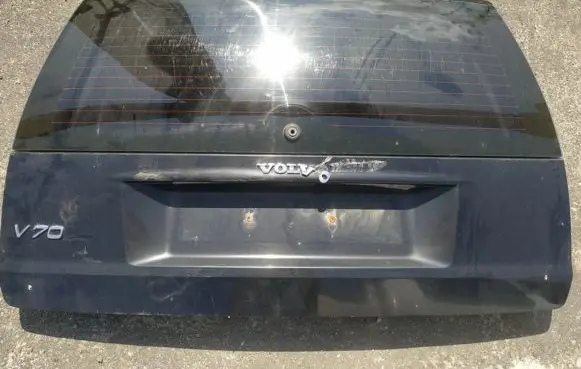 Volvo V70 Tailgate/trunk/boot lid juodas