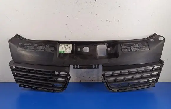 Renault Clio II Front grill 8200083138