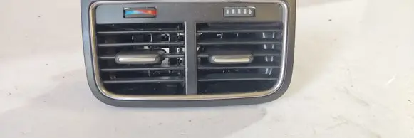 Audi A4 S4 B8 8K Rear air vent grill 8K0819203D