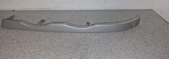 BMW 3 E46 Rear/tail light trim molding 8208481