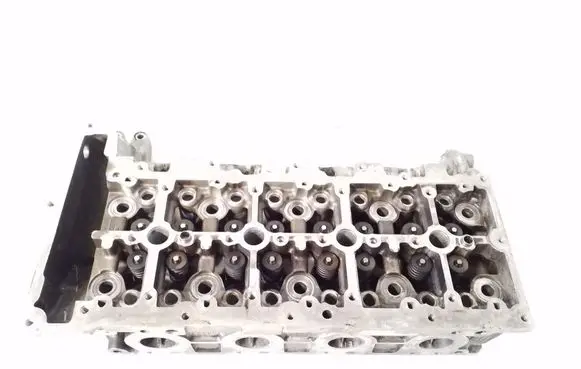 BMW 3 F30 F35 F31 Engine head 85137090400 3116022601