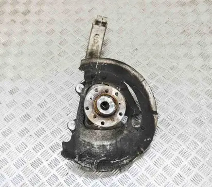 BMW X6M F86 Front wheel hub 6869870