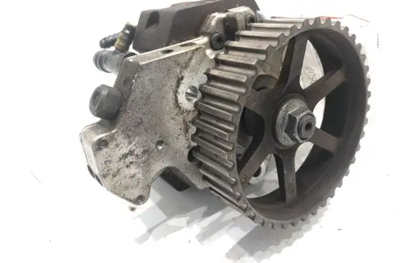 Renault Espace IV Fuel injection high pressure pump 0445010075