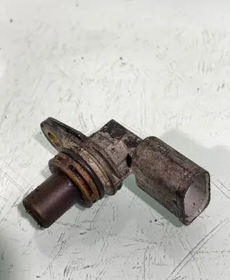 Volkswagen Golf IV Camshaft position sensor 030907601b