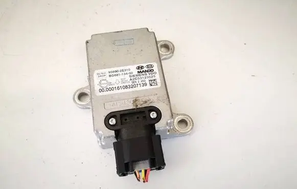 KIA Carens II ESP acceleration yaw rate sensor 956902e310