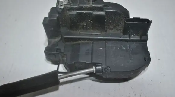 Nissan Tiida C11 Front door lock