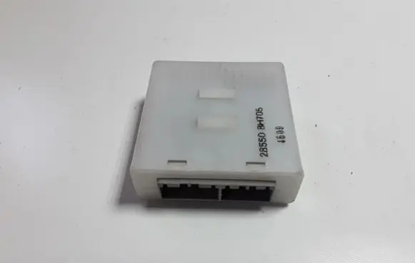 Nissan X-Trail T30 Door central lock control unit/module 285508H705