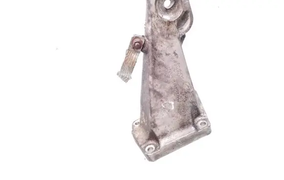 BMW 5 E60 E61 Engine mounting bracket 6763218 22116763218