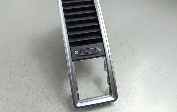 Ram 1500 Dashboard side air vent grill/cover trim