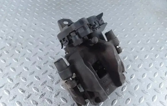 Volvo XC90 Rear brake caliper 32217363 31687554