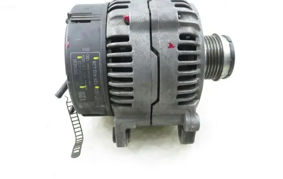 Audi A4 S4 B5 8D Generator/alternator 0123515003 028903028