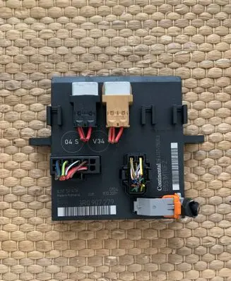 Seat Exeo (3R) Xenon control unit/module 3R0907279 MAG5