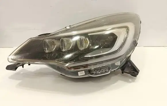 Citroen DS3 Headlight/headlamp 9810982180 89909065