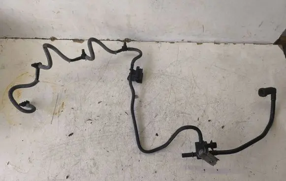 Fuel return line/hose