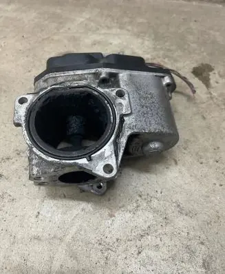 Audi A4 S4 B8 8K EGR valve 03L131501E 18732740