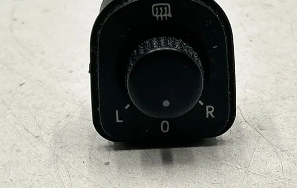 Skoda Superb B6 (3T) Wing mirror switch 3T0959565 111901S