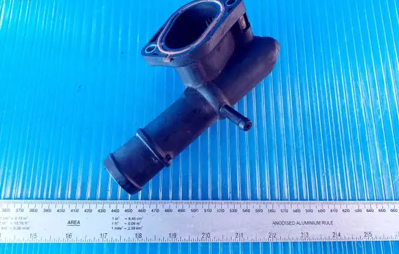 Thermostat/thermostat housing