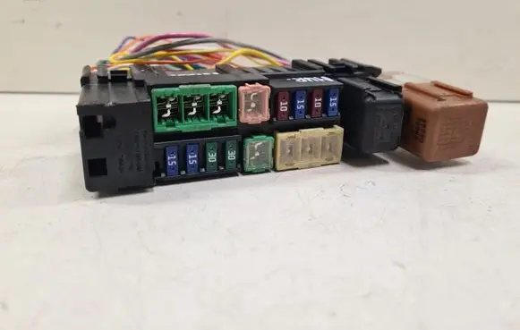 Nissan Murano Z51 Fuse module 243817990A 7154576330