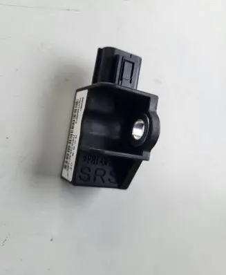 Honda CR-V Airbag deployment crash/impact sensor