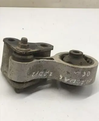 Mazda 6 Engine mount bracket 4F04