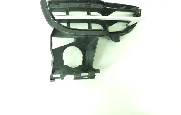 Porsche Cayenne (9Y0 9Y3) Front fog light trim/grill 7P5807682B
