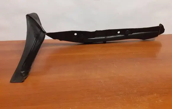 Audi A5 8T 8F Front wheel arch liner splash guards 8T0821112A