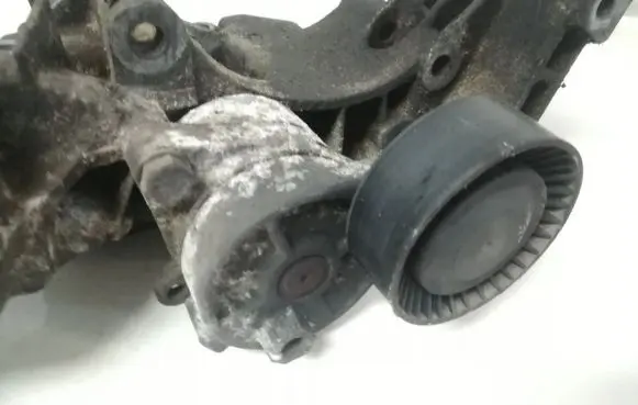 Generator/alternator belt tensioner