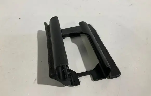 Mercedes-Benz E W212 Front driver seat rail trim A2129191020 78010026TG