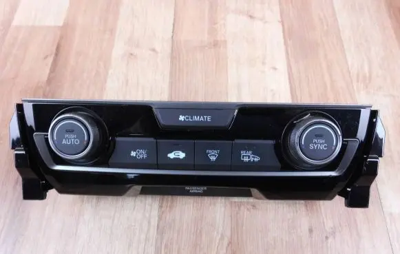 Honda Civic X Climate control unit 79600TGLG510M1