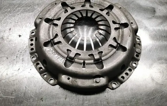 Nissan Primera Pressure plate 30210AU600