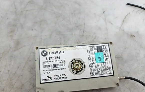 BMW X5 E53 Antenna control unit 8377654