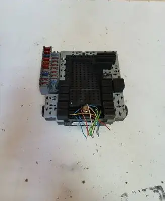 Volvo V70 Fuse box set 8651548 8651547 01W241