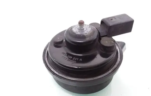 Audi A4 S4 B7 8E 8H Horn signal 8E0951221A