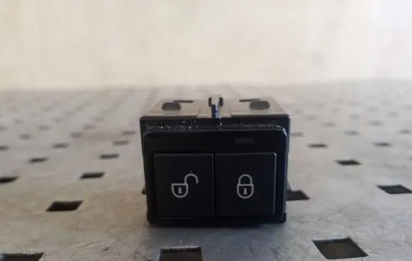 Jaguar XF X260 Central locking switch button GX7314017EC